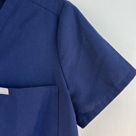 Figs Short Sleeve Scrub Top - Picture 4 of 6